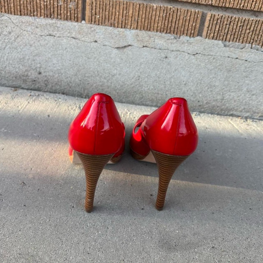 Vintage Steve Madden Red Patent Peep-Toe Heels - Picture 3 of 7